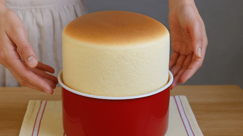 완벽한 일본식 치즈케이크를 만들었어요... 두 번이나 (이유는 곧 알게 될 거예요 😅) Thumbnail