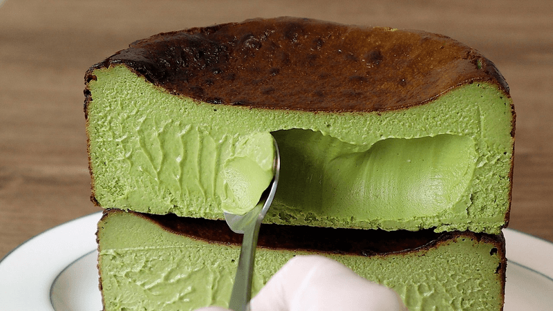 영롱한 단면✨ 정말 추천하는 말차 바스크 치즈케이크 레시피! 말차 아이스크림맛! 진짜 맛있어요 👍 Thumbnail