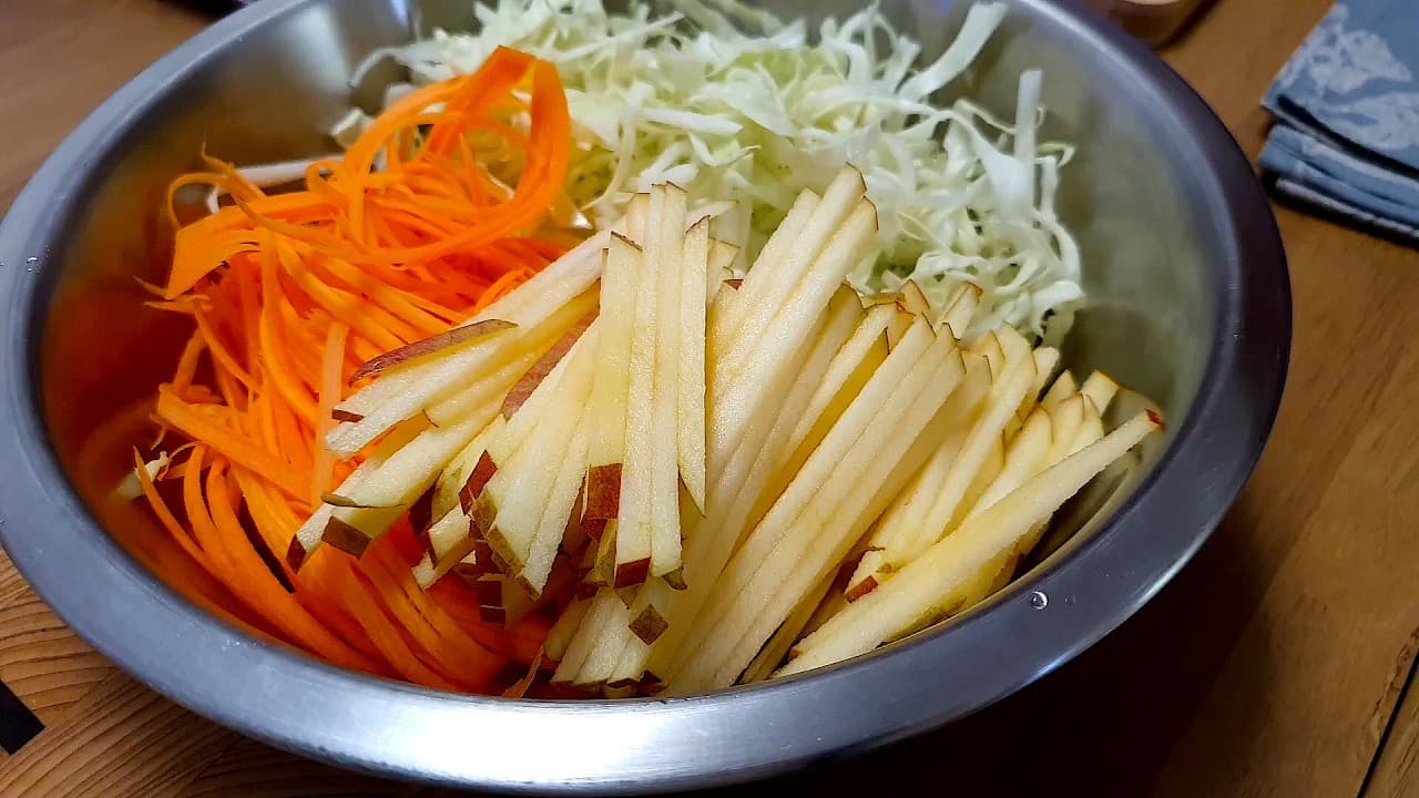 양배추, 당근, 사과 들깨 샐러드 다이어트 레시피 Thumbnail