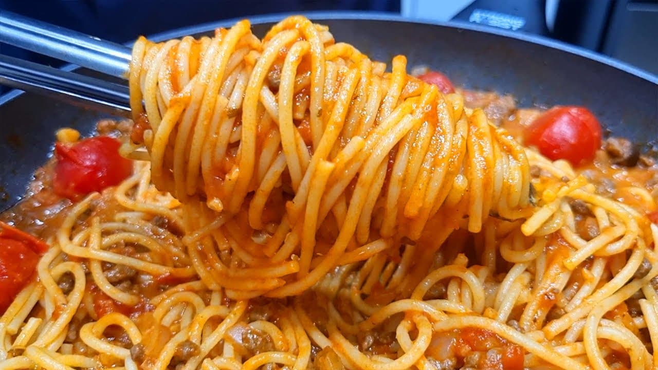 집에서 쉽게 만드는 소고기 토마토 파스타 Thumbnail