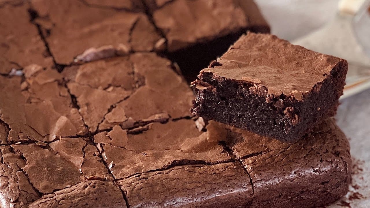 쫀득 꾸덕한 퍼지 브라우니 (업그레이드 레시피) Thumbnail