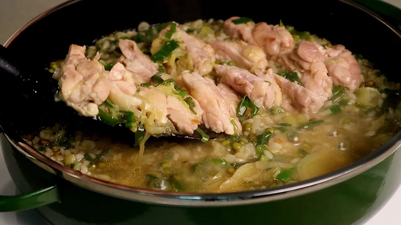 진짜 말도 안되게 너무 쉬운데 누구나 성공하는 맛! 삼계탕 부럽지 않은 녹두 닭고기 솥밥 Thumbnail