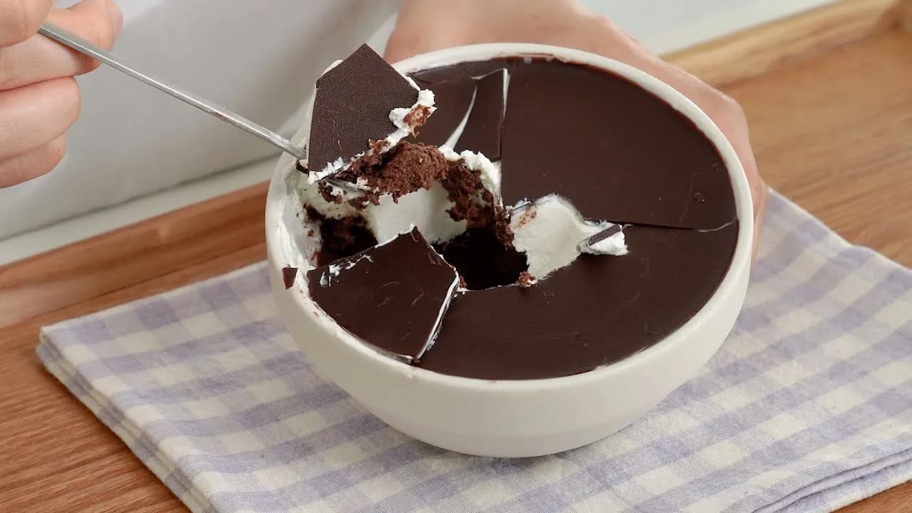 쩍쩍 깨먹는 재미~! (3분 준비끝! 먹다 남은 바나나로 맛있는 간식 만들기, No 밀가루 디저트, Leftover Banana Recipe, Chocolate Brownies) Thumbnail