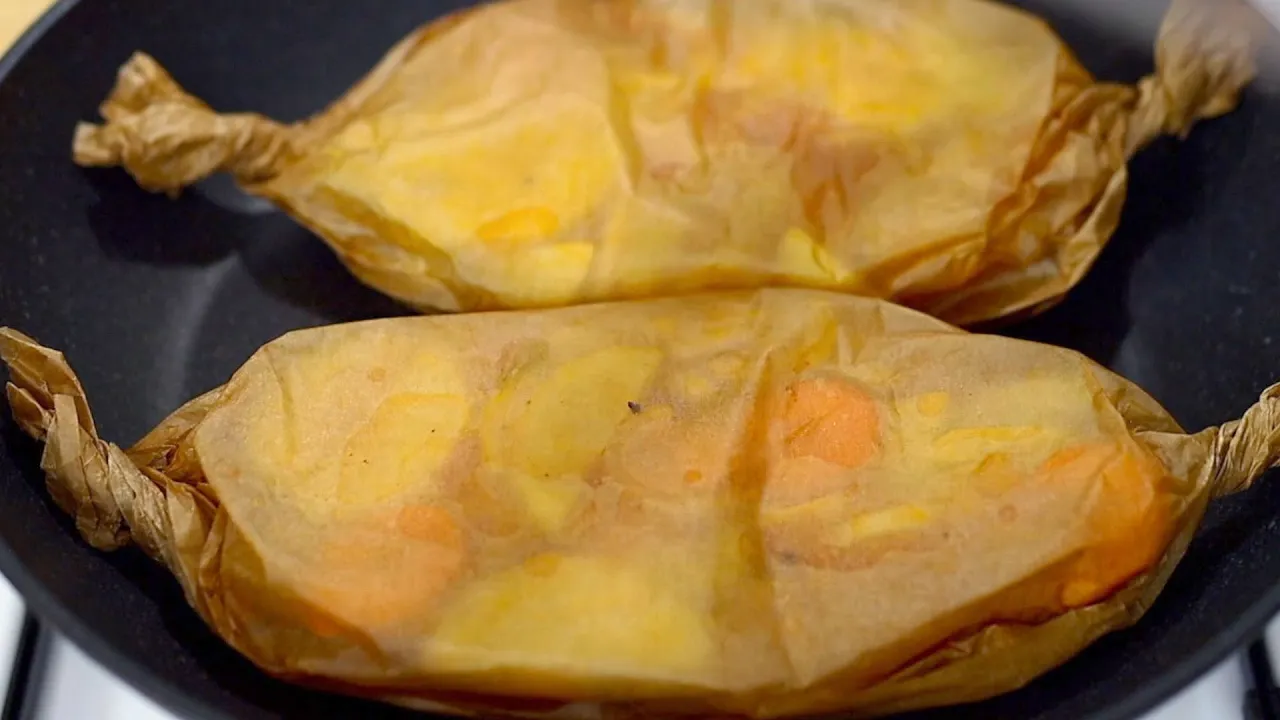 빠르고 맛있고 건강한! 베이킹 페이퍼로 팬에 구운 감자, 채소, 그리고 닭고기! Thumbnail