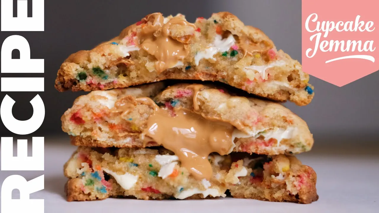 생일 케이크 뉴욕 쿠키 레시피 (화이트 초콜릿 & 레인보우 스프링클) Thumbnail