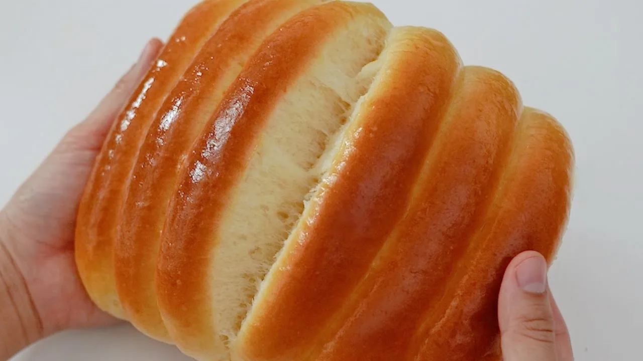 [틀없이!] 우유스틱빵 (맨빵인데 정말 맛있는 그런 빵!) Thumbnail