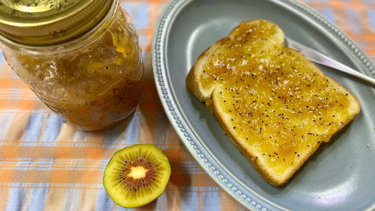 상큼상큼 달콤한 레드 키위잼 만들기 Thumbnail