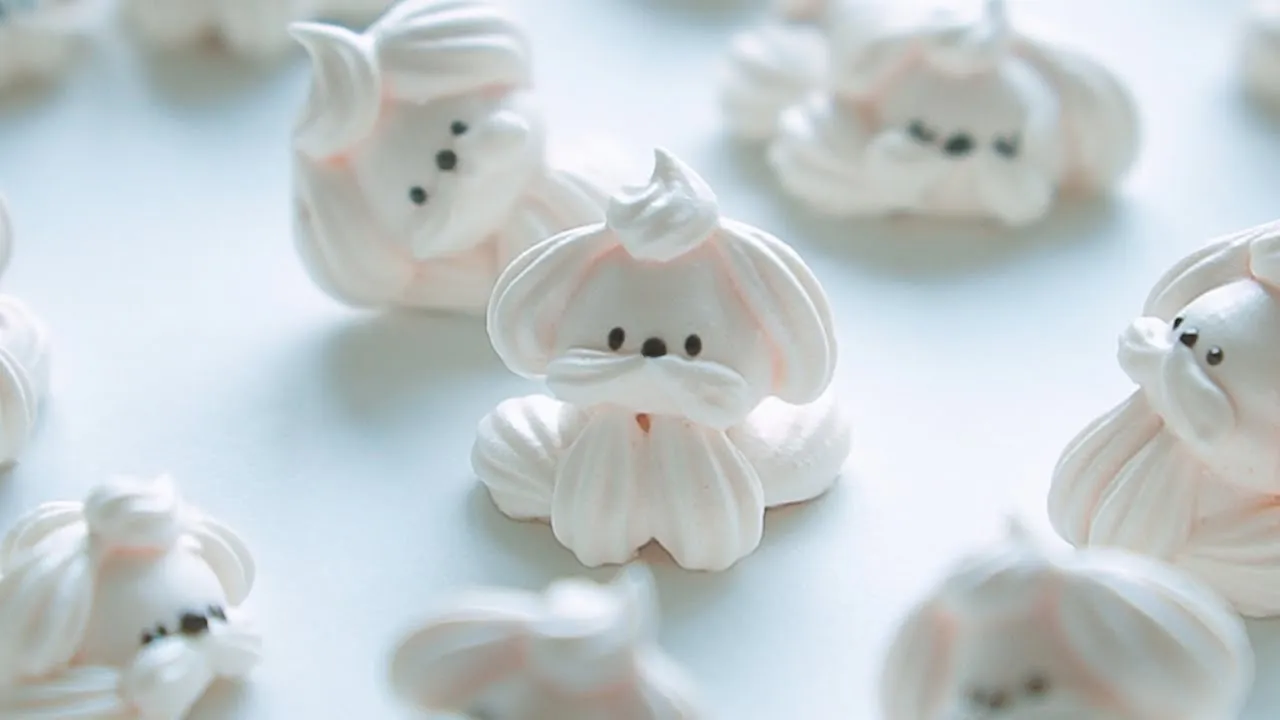 재료 딱 2개로 강아지 머랭쿠키 만들기🐶｜스위스머랭 레시피 Thumbnail