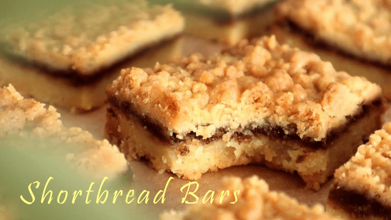 굽는 내내 향이 미쳤다! 초간단 버전! 시나몬 롤 쇼트브레드 바! 크리스마스 시즌에 꼭 만드는 디저트! 먹으면 무조건 한 조각 더! Cinnamon Roll Cake | 하다앳홈 Thumbnail