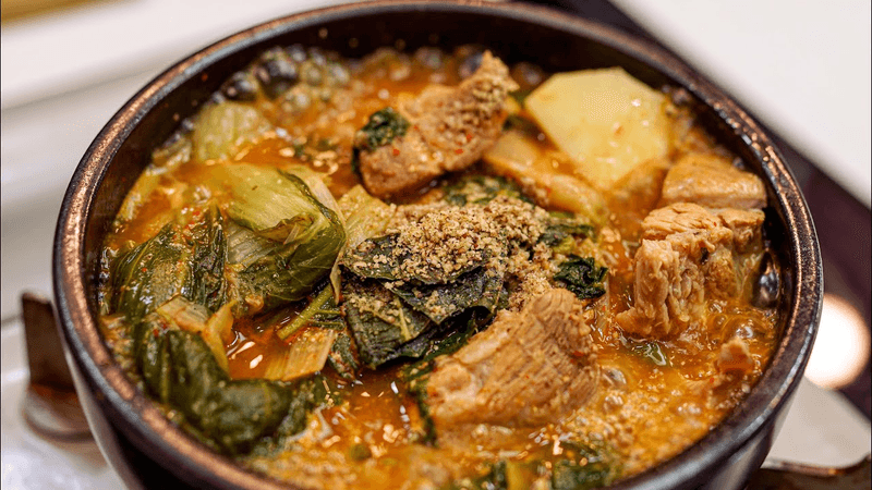 지금까지 왜 이렇게 어렵게 먹었을까..?😭세상 편한 뼈 없는 순살 감자탕 ㅣ아내가 너무 좋아 합니다 Thumbnail