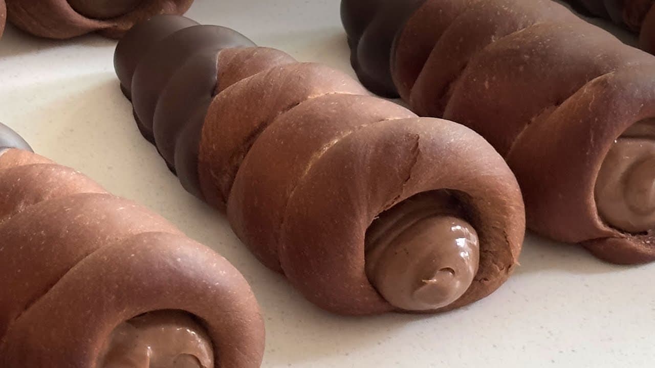 끝까지 맛있는 트리플 초코소라빵 Thumbnail