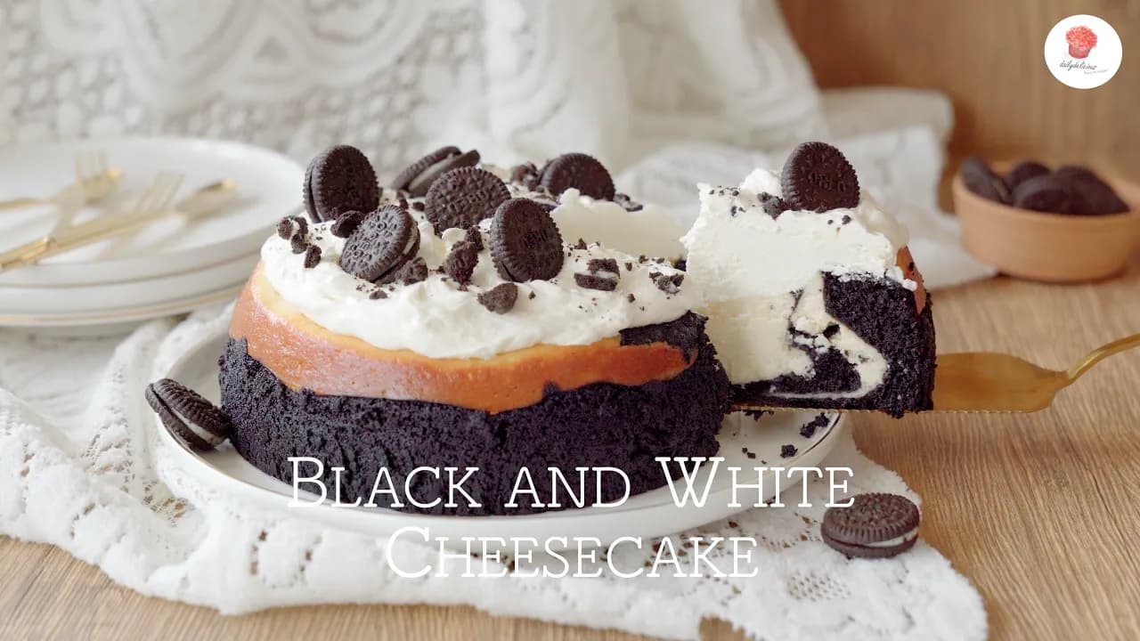 Chic Black and White Cheesecake (Vanilla and Chocolate) Thumbnail